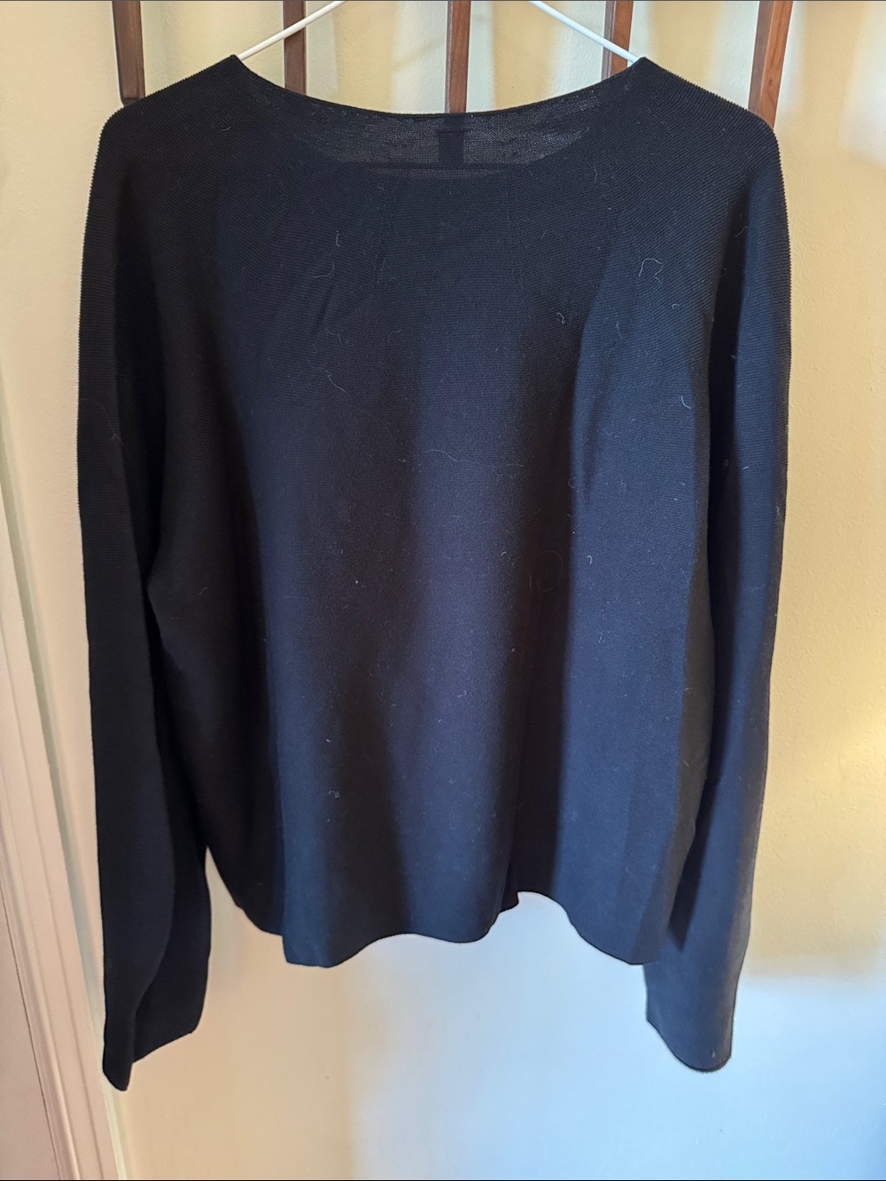 Uniqlo Black Long Sleeve Crewneck Top - Picture 4 of 9